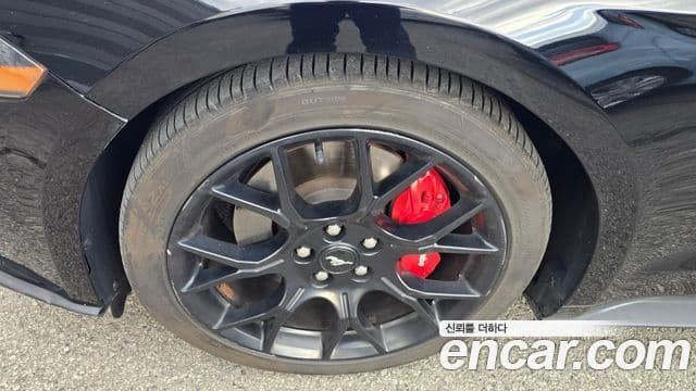 Ford Mustang купе, 2018 12