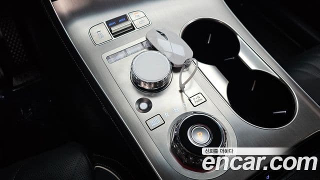 Genesis GV70, 2025 9