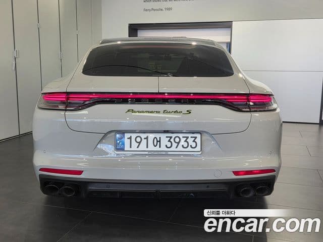 Porsche Panamera (976) 4.0 турбо S E- гибрид, 2023 4