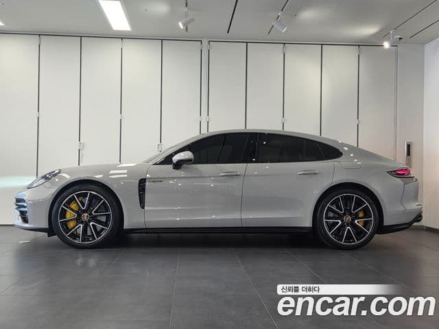 Porsche Panamera (976) 4.0 турбо S E- гибрид, 2023 6