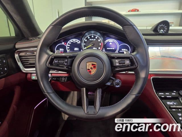 Porsche Panamera (976) 4.0 турбо S E- гибрид, 2023 11