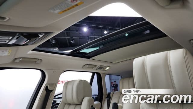 Land Rover Range Rover 4세대 4.4 SDV8 Vogue SE дизель, 2015 19