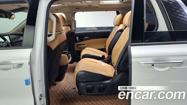 Kia Carnival 4세대 Signature, 2021 11