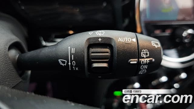 Mini Cooper 클럽맨 2세대, 2022 17