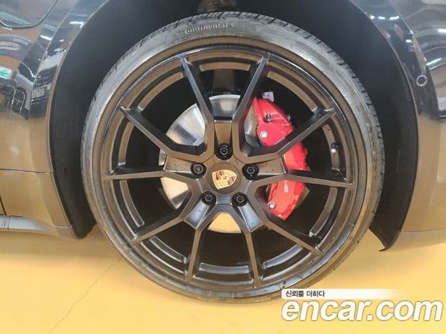 Porsche 타이칸 4S, 2026 4