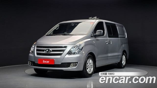 Hyundai Grand Starex Smart, 2017 1