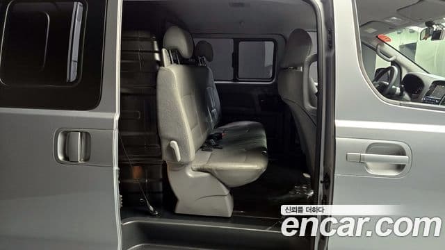 Hyundai Grand Starex Smart, 2017 12