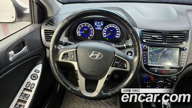 Hyundai Accent(новый кузов / новое поколение) Modern, 2015 14