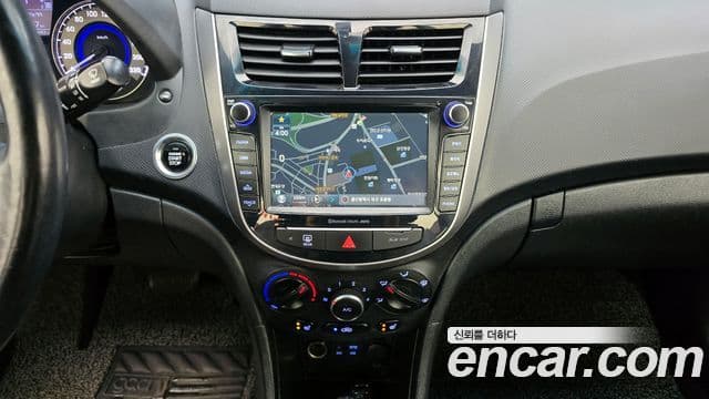 Hyundai Accent(новый кузов / новое поколение) Modern, 2015 15