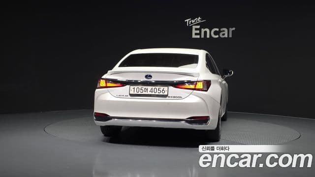 Lexus ES300h 7세대 Luxury Plus, 2021 4
