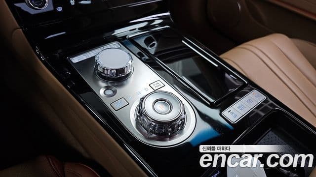 Genesis G80 (RG3) бензин 2.5 турбо 2WD, 2025 9