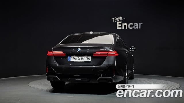 BMW 5시리즈 (G60) 520i M Sport, 2024 4