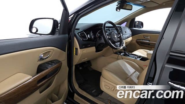 Kia All New Carnival Prestige, 2016 10