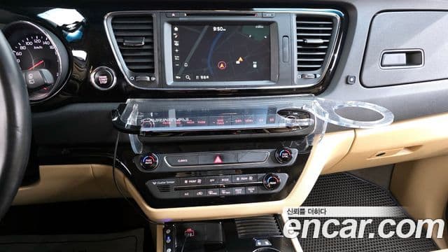 Kia All New Carnival Prestige, 2016 14