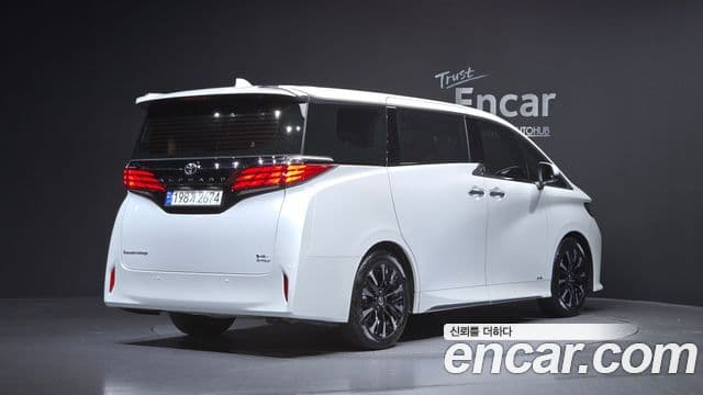 Toyota Alphard 4세대 2.5 HEV Executive AWD, 2024 2