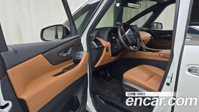 Toyota Alphard 4세대 2.5 HEV Executive AWD, 2024 10