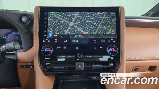 Toyota Alphard 4세대 2.5 HEV Executive AWD, 2024 14