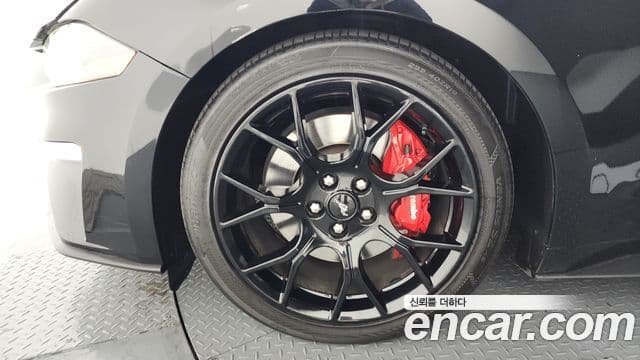 Ford Mustang купе, 2019 все фото