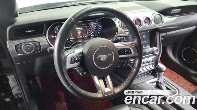 Ford Mustang купе, 2019 14