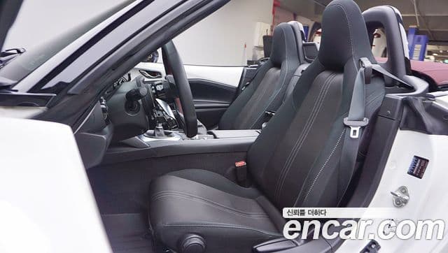 마쯔다 MX-5 MIATA, 2021 11