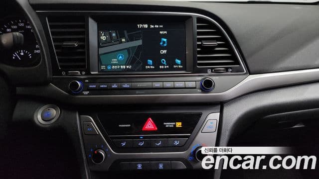 Hyundai Avante AD 1.6 GDI Value Plus, 2018 17