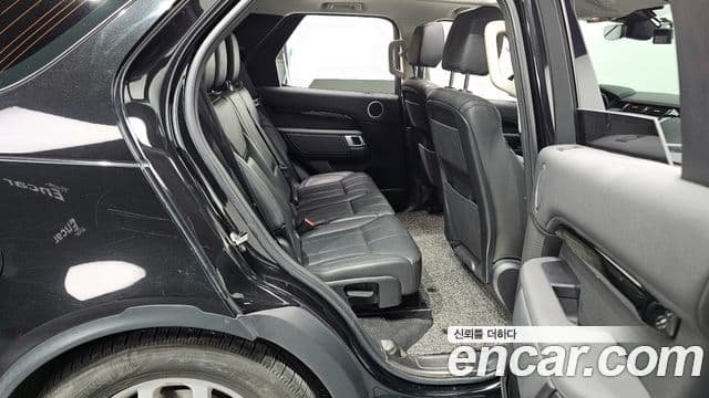 Land Rover Discovery 5 2.0 SD4 SE, 2018 12