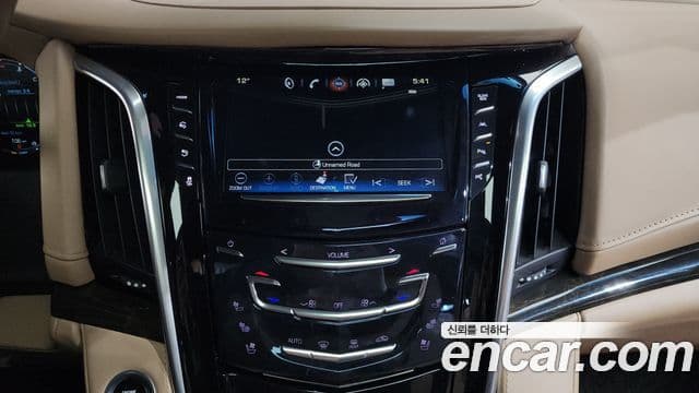 Cadillac Escalade 4세대, 2019 14