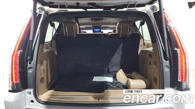 Cadillac Escalade 4세대, 2019 20