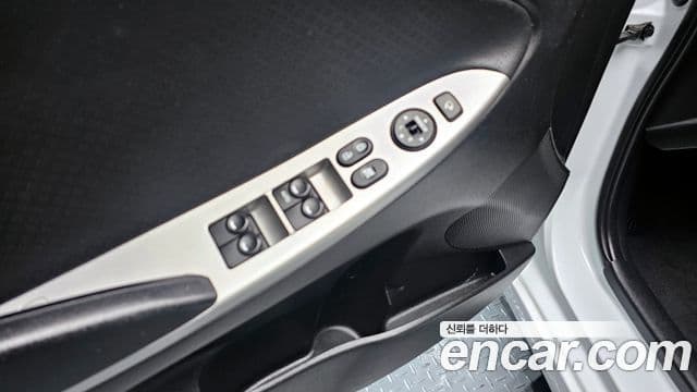 Hyundai Accent(новый кузов / новое поколение) Modern, 2014 17