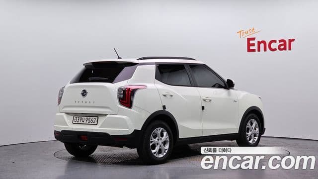 KG모빌리티(SsangYong) Berry New Tivoli V3, 2022 2