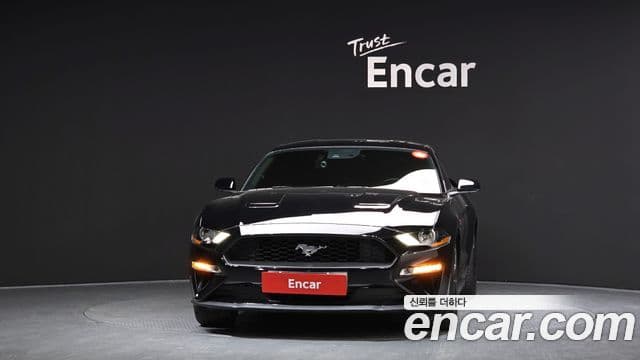Ford Mustang купе, 2019 3