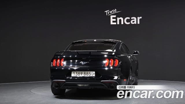 Ford Mustang купе, 2019 4