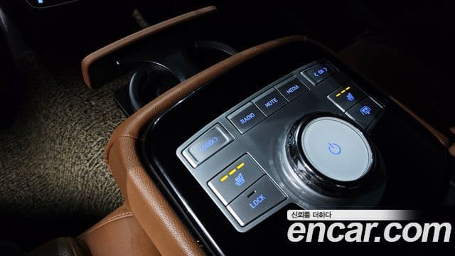 Genesis G80 (RG3) бензин 3.5 турбо AWD, 2024 18