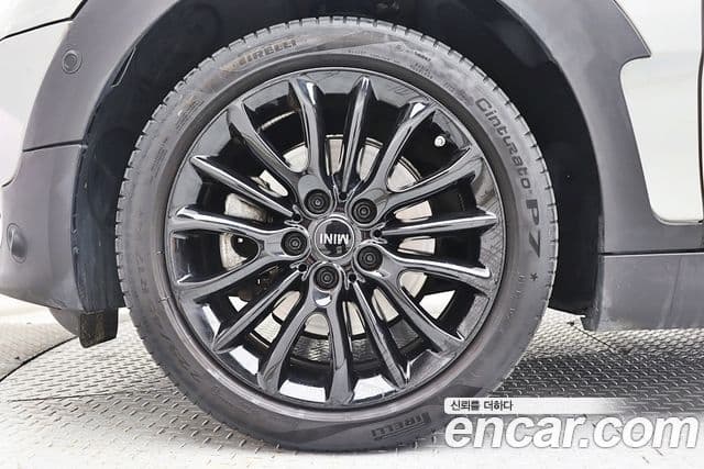 Mini Cooper 클럽맨 2세대, 2024 все фото