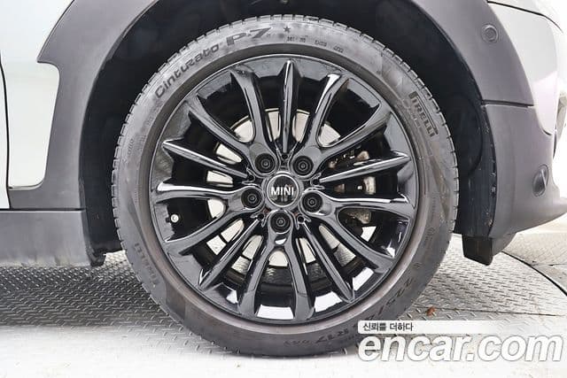 Mini Cooper 클럽맨 2세대, 2024 7