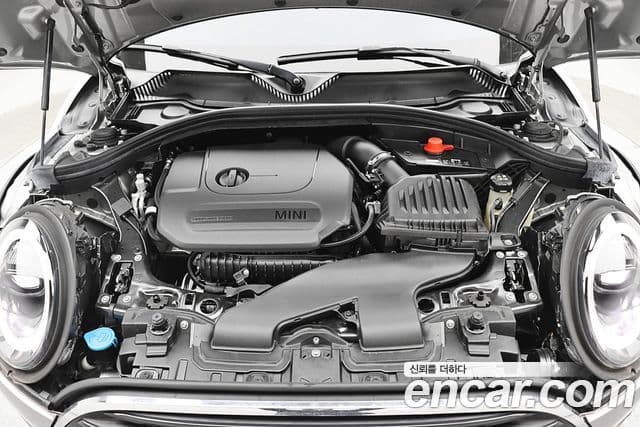 Mini Cooper 클럽맨 2세대, 2024 9