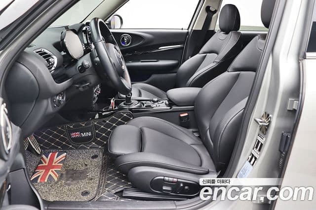 Mini Cooper 클럽맨 2세대, 2024 14