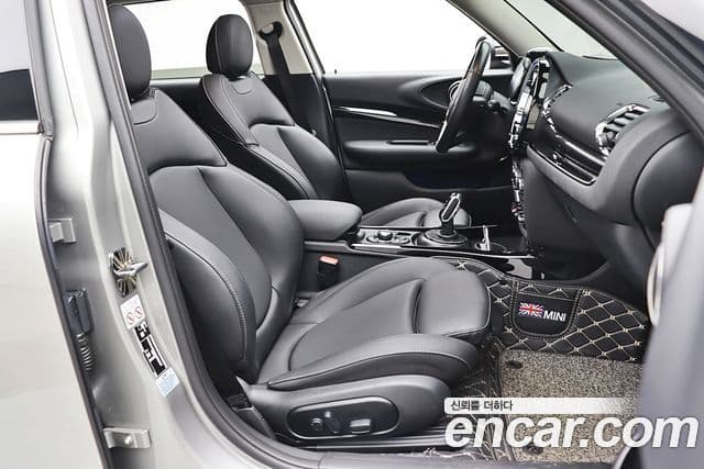 Mini Cooper 클럽맨 2세대, 2024 15