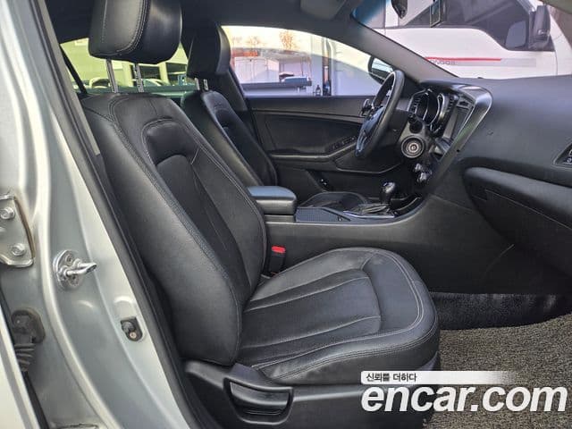 Kia K5 LPI Deluxe, 2013 11