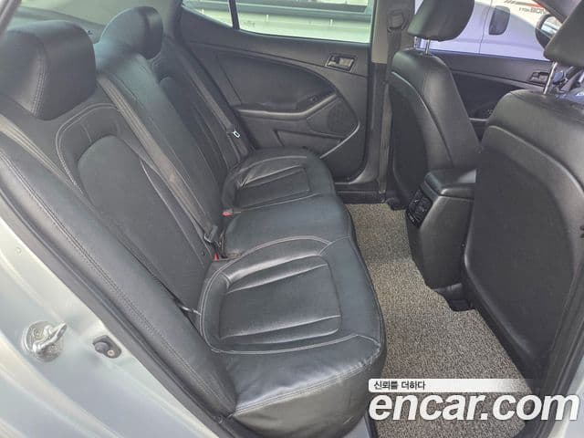 Kia K5 LPI Deluxe, 2013 12