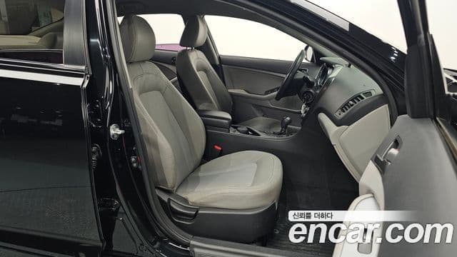 Kia K5 Special, 2013 10