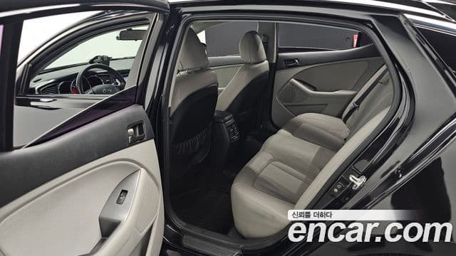 Kia K5 Special, 2013 12