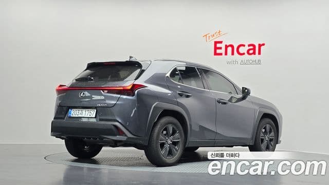Lexus UX300h, 2026 2