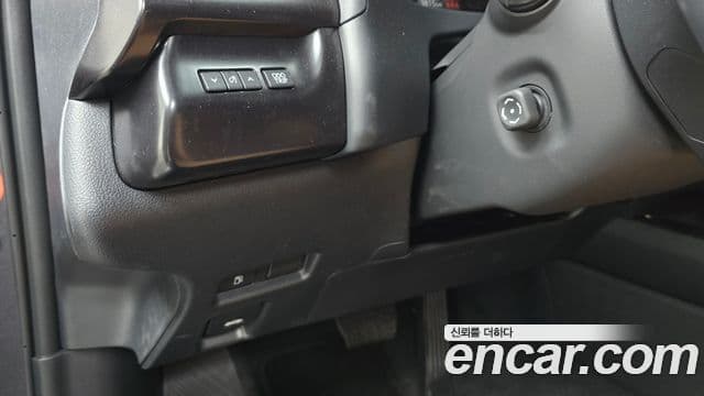 Lexus UX300h, 2026 17