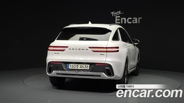 Genesis GV70, 2021 4