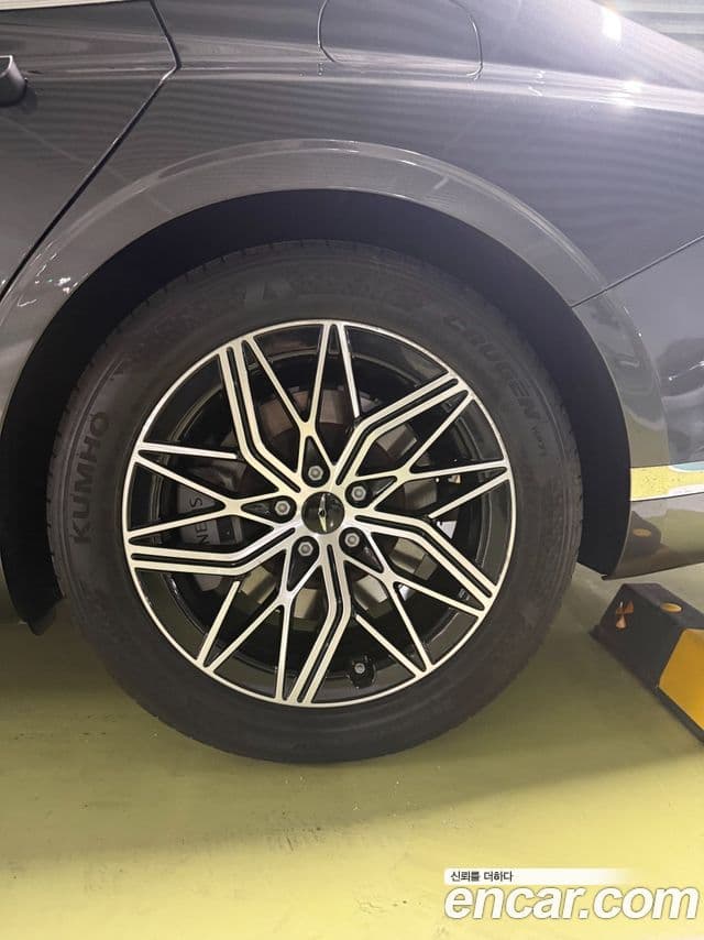 Genesis G90 (RS4) бензин 3.5 турбо AWD, 2022 17