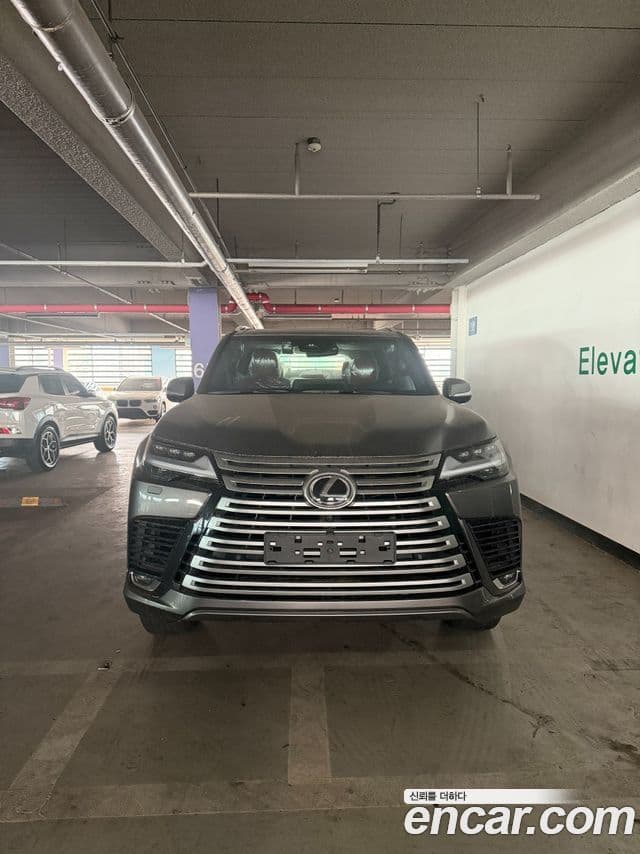Lexus LX 4세대 Luxury, 2025 2