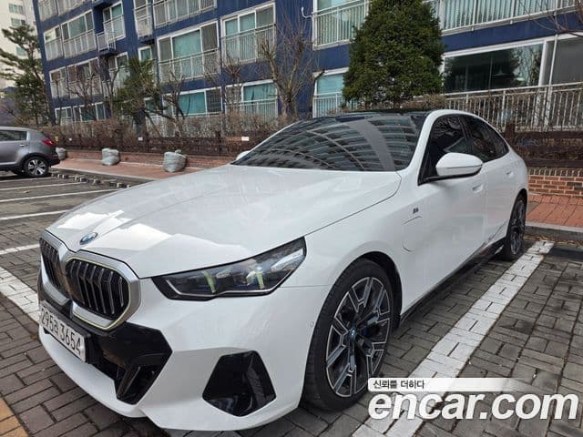 BMW 5시리즈 (G60) 530e M Sport, 2024 1