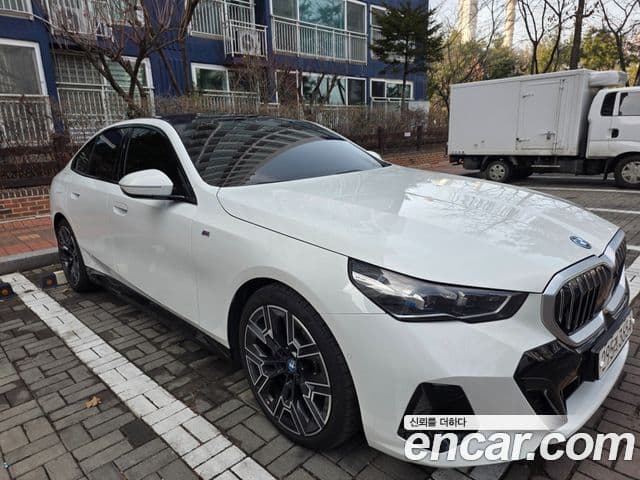 BMW 5시리즈 (G60) 530e M Sport, 2024 3