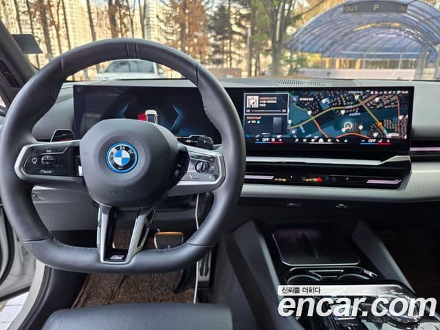 BMW 5시리즈 (G60) 530e M Sport, 2024 16